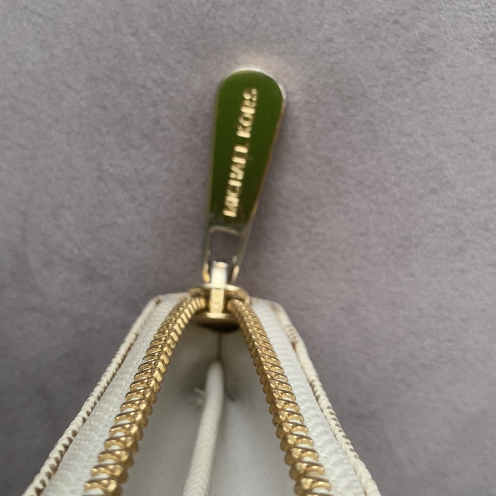 Michael Kors Est. 1981 Leather Wallet - Picture 17 of 17